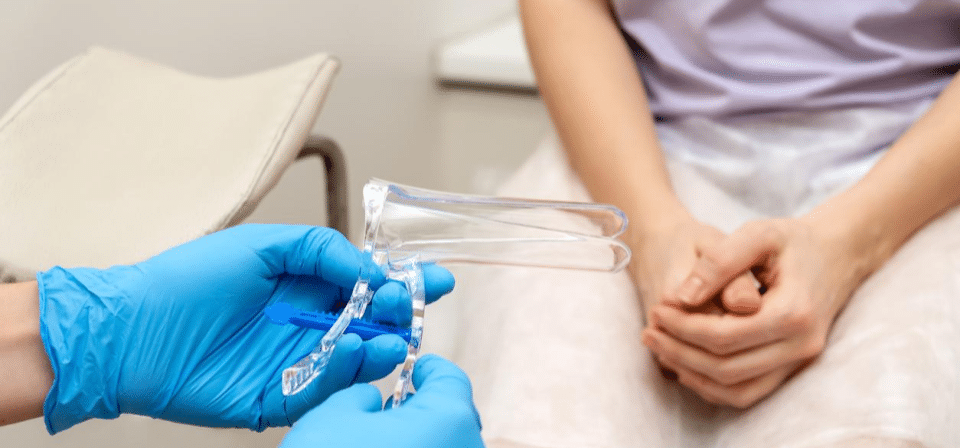 What to Expect at a Gynecologist Checkup - Guides